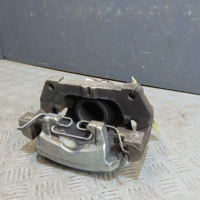 Etrier de frein avant gauche Volvo S90 II (234) D3 (2016-2018)