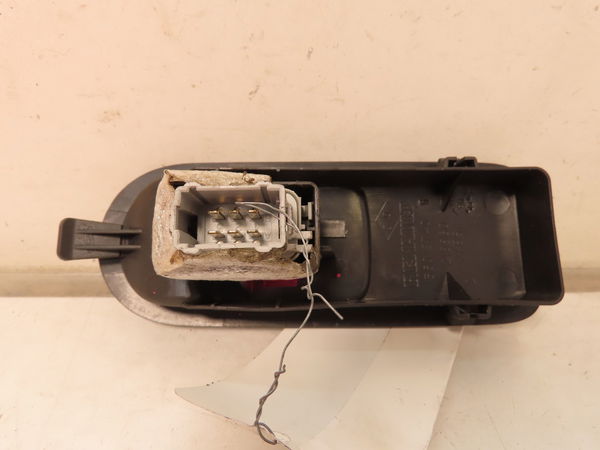 Commande lève-glace porte avant droite Renault GRAND SCÉNIC II (JM0-1_) 1.5 dci (jm02, jm13) (2004-2008)