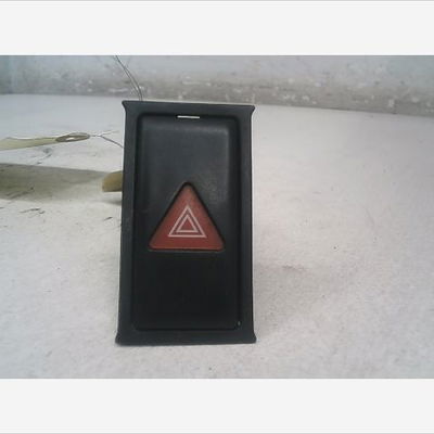 Bouton de warning Suzuki JIMNY Véhicule tout terrain fermé (SN) 1.5 ddis 4x4 (2005) 3 portes