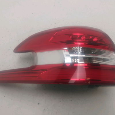 Feu arrière gauche Peugeot 308 SW II (LC_, LJ_, LR_, LX_, L4_) 2.0 bluehdi 150 (2014-2021)