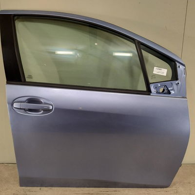 Porte avant droite Toyota YARIS (_P13_) 1.5 hybrid (nhp130_) (2012)