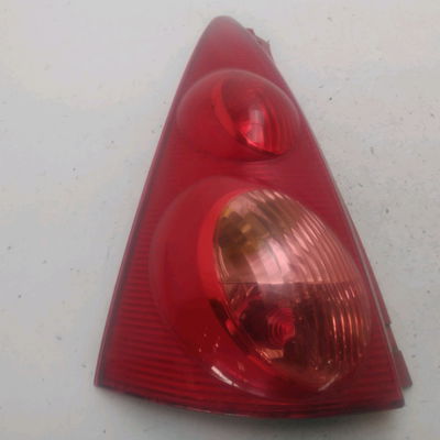 Feu arrière gauche Peugeot 107 (PM_, PN_) 1.0 (2005-2014) 3 portes