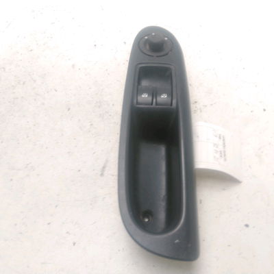Commande lève-glace porte avant gauche Renault CLIO II (BB_, CB_) 1.2 16v (bb05, bb0w, bb11, bb27, bb2t, bb2u, bb2v, cb05,... (2001-2016) 3 portes