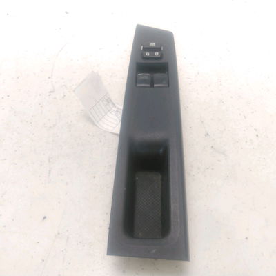 Commande lève-glace porte avant gauche Toyota YARIS (_P13_) 1.4 d (nlp130_) (2011)