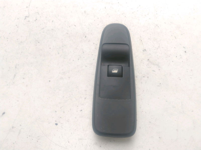 Commande lève-glace porte avant droite Citroën C4 GRAND PICASSO I (UA_) 1.6 hdi 110 (2010-2013)