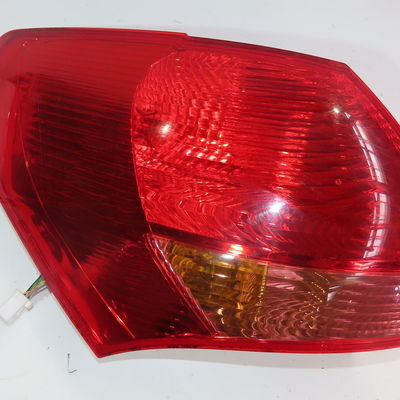 Feu arrière gauche Kia VENGA (YN) 1.4 crdi 90 (2010)