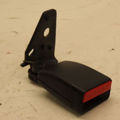Ancrage ceinture arrière gauche Peugeot 2008 I (CU_) 1.2 thp 130 - puretech 130 (2015)