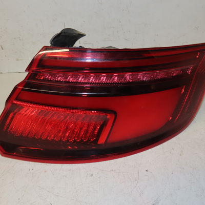 Feu arrière droit Audi A3 Sportback (8VA, 8VF) 1.6 tdi (2012)