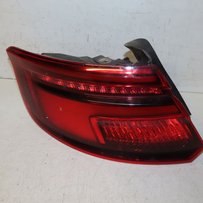 Feu arrière gauche Audi A3 Sportback (8VA, 8VF) 1.6 tdi (2012)