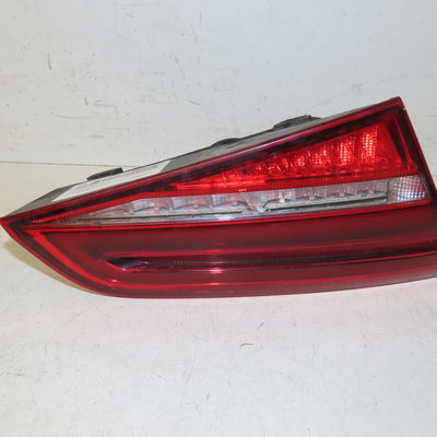 Feu arrière interieur gauche Audi A3 Sportback (8VA, 8VF) 1.6 tdi (2012)
