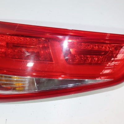 Feu arrière gauche Audi A1 (8X1, 8XK) 1.6 tdi (2011-2015) 3 portes