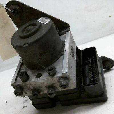 Unité hydraulique abs Peugeot 206 3-5 portes (2A-C) 1.4 i (1998-2012) 3 portes