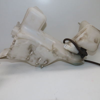 Reservoir lave-glace avant Peugeot 308 CC (4B_) 2.0 hdi (2009-2012)