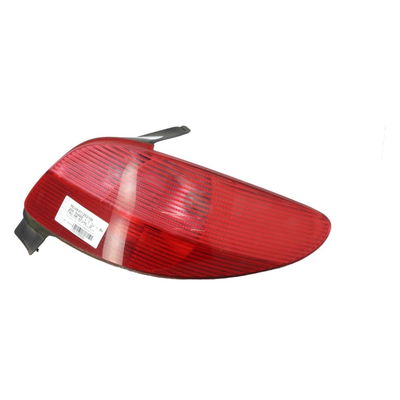 Feu arrière droit Peugeot 206 3-5 portes (2A-C) 1.1 i (1998-2007)