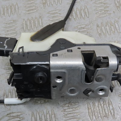 Serrure porte avd Peugeot 208 I (CA_, CC_) 1.2 vti 82 (2012)