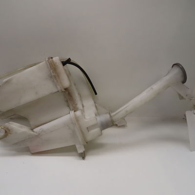 Reservoir lave-glace avant Nissan JUKE (F15) 1.5 dci (2010) 5 portes
