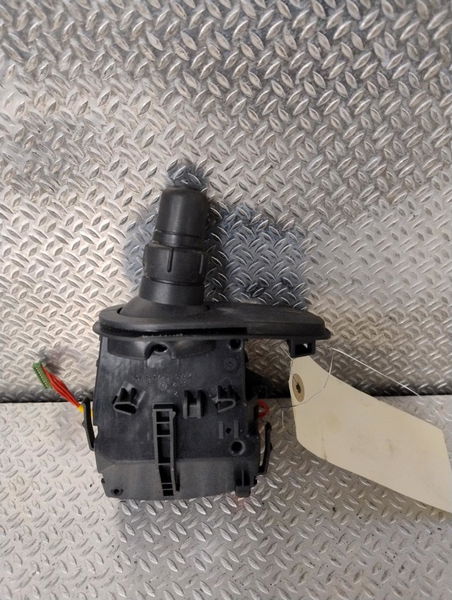 Commande clignotant Renault CLIO III (BR0-1, CR0-1) 1.2 16v (br02, br0j, br11, cr02, cr0j, cr11) (2005-2014) 5 portes