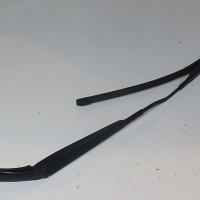 Bras essuie-glace avant gauche Nissan QASHQAI - QASHQAI 2 I (J10, NJ10, JJ10E) 1.5 dci (2010-2013)