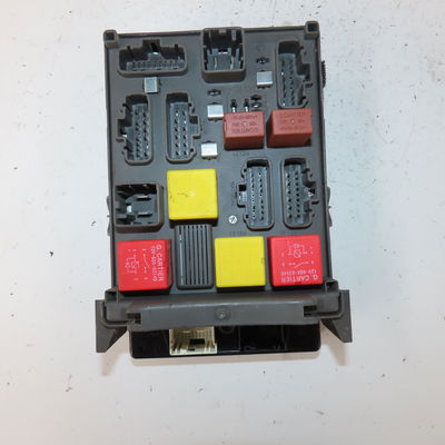 Boite a fusibles Renault LAGUNA II (BG0-1_) 1.9 dci (2001-2007)