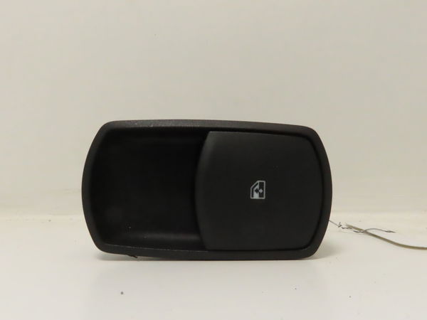 Commande lève-glace porte avant droite Opel CORSA E (X15) 1.4 (08, 68) (2014)