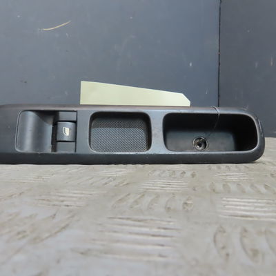 Commande lève-glace porte avant droite Peugeot 3008 Monospace (0U_) 1.6 hdi (2009-2016) 5 portes