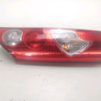 Feu arrière droit Renault KANGOO - GRAND KANGOO II (KW0-1_) 1.5 dci 90 (kw05, kw08, kw0g, kw11) (2008)