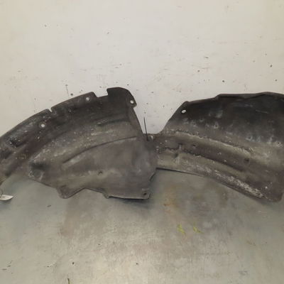 Pare-boue avant droit Renault MEGANE IV 3-5 portes (B9A-M-N_) 1.5 dci 110 (b9a3) (2015)