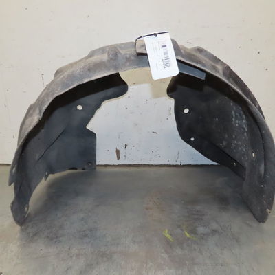 Pare-boue avant gauche Renault MEGANE IV 3-5 portes (B9A-M-N_) 1.5 dci 110 (b9a3) (2015)
