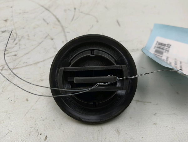 Bouchon reservoir a carburant Renault MEGANE I Break (KA0-1_) 1.4 16v (ka0d, ka1h, ka0w, ka10) (1999-2003)