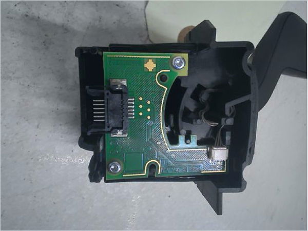 Commande clignotant Ford FIESTA VII (HJ, HF) 1.1 ti-vct (2017)