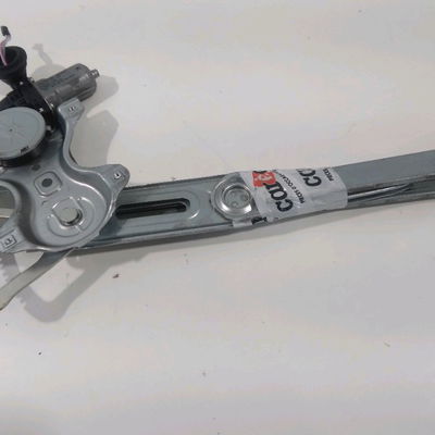 Mecanisme  moteur lève-glace avant droit Toyota YARIS (_P13_) 1.4 d (nlp130_) (2011)