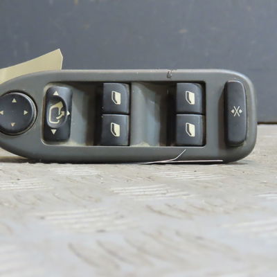 Commande lève-glace porte avant gauche Citroën C5 I (DC_) 2.0 hdi (dcrhzb, dcrhze) (2001-2004) 5 portes
