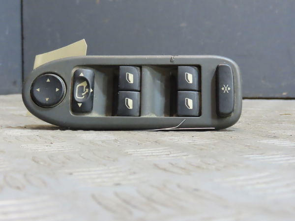 Commande lève-glace porte avant gauche Citroën C5 I (DC_) 2.0 hdi (dcrhzb, dcrhze) (2001-2004) 5 portes