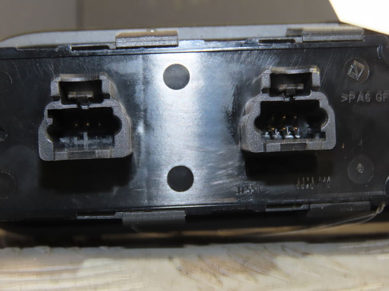 Commande lève-glace porte avant gauche Citroën C5 I (DC_) 2.0 hdi (dcrhzb, dcrhze) (2001-2004) 5 portes