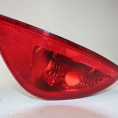 Feu brouillard arrière droit Renault CLIO III (BR0-1, CR0-1) 1.5 dci (2010-2014) 3 portes