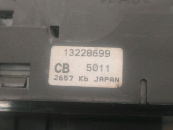 Commande lève-glace porte avant gauche Opel ASTRA H TwinTop (A04) 1.9 cdti (l67) (2005-2010)