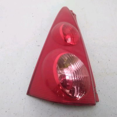 Feu arrière gauche Peugeot 107 (PM_, PN_) 1.0 (2005-2014) 3 portes