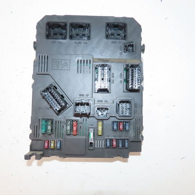 Boite a fusibles Peugeot 206 SW (2E-K) 2.0 hdi (2002-2007)
