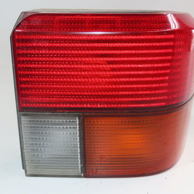Feu arrière droit Volkswagen TRANSPORTER IV Autobus-Autocar (70B, 70C, 7DB, 7DK, 70J, 70K 2.5 tdi (1995-2003)