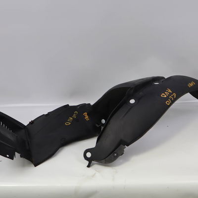 Pare-boue avant droit Renault CLIO I (B-C57_, 5-357_) 1.2 (b-c-s57a, b-c57s, 5-357f, 5-357j, 5-357l, 5-357r) (1990-1998) 5 portes