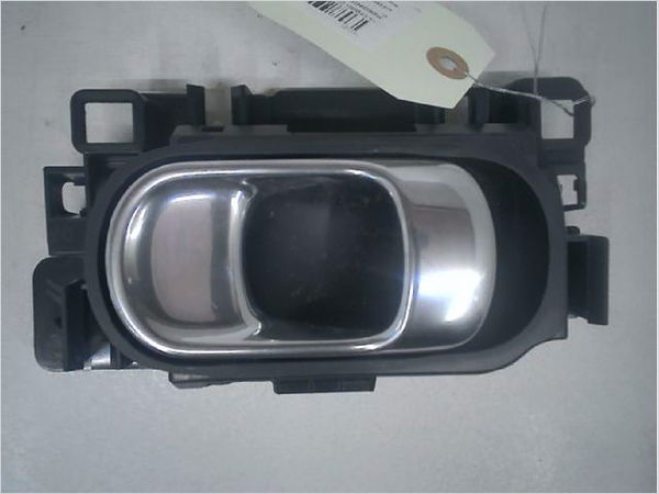 Poignee int porte ard Citroën C3 III (SX) 1.2 thp 110 (2016)
