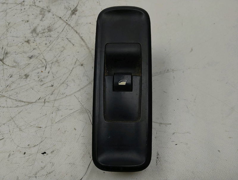 Commande lève-glace porte avant droite Peugeot 807 (EB_) 2.2 hdi (2002)