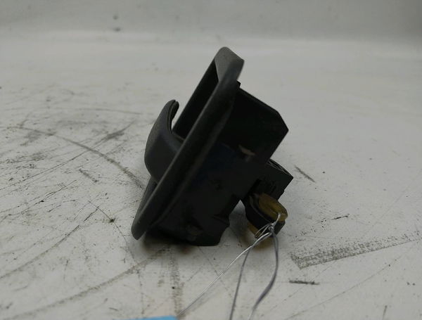 Poignee int porte ard Renault CLIO I (B-C57_, 5-357_) 1.2 (b-c-s57a, b-c57s, 5-357f, 5-357j, 5-357l, 5-357r) (1990-1998) 5 portes