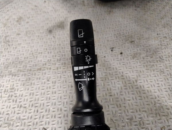 Commande clignotant Kia CEE'D SW (ED) 1.6 crdi 115 (2007-2012)