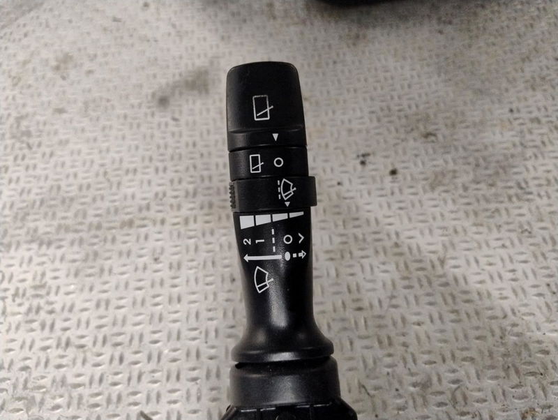 Commande clignotant Kia CEE'D SW (ED) 1.6 crdi 115 (2007-2012)