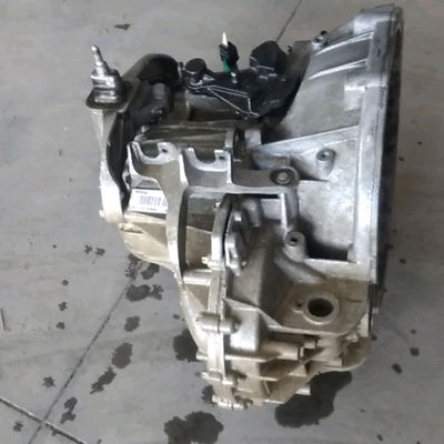 Boîte à vitesse mecanique Renault TRAFIC III Camionnette (FG_) 2.0 dci 130 (fgmy) (2021)