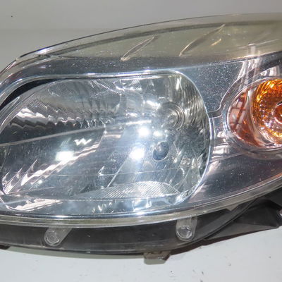 Phare gauche Dacia SANDERO 1.4 mpi lpg (2009)