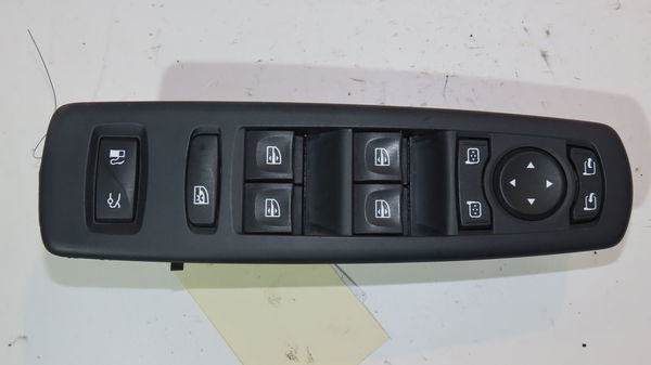 Commande lève-glace porte avant gauche Renault LATITUDE (L70_) 2.0 dci 150 (l70h) (2011)