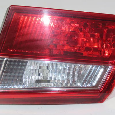 Feu arrière intérieur droit Renault LATITUDE (L70_) 2.0 dci 150 (l70h) (2011)