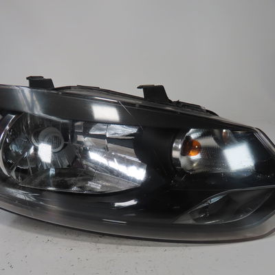 Phare droit Volkswagen POLO V (6R1, 6C1) 1.2 tdi (2009) 5 portes